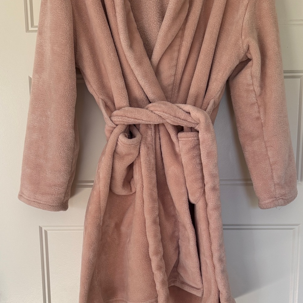 Summer & Rose Pink Plush Robe - Picture 3 of 7